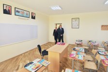 Prezident İlham Əliyev 115 nömrəli tam orta məktəbdə əsaslı təmir və yenidənqurma işlərindən sonrakı vəziyyətlə tanış olub (FOTO)