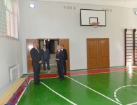 Prezident İlham Əliyev 115 nömrəli tam orta məktəbdə əsaslı təmir və yenidənqurma işlərindən sonrakı vəziyyətlə tanış olub (FOTO)