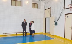 İlham Əliyev Bakı Slavyan Universiteti nəzdində Məktəb-Lisey Kompleksinin əsaslı təmir və yenidənqurma işlərindən sonrakı vəziyyəti ilə tanış olub
(FOTO)