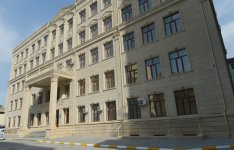 İlham Əliyev Bakı Slavyan Universiteti nəzdində Məktəb-Lisey Kompleksinin əsaslı təmir və yenidənqurma işlərindən sonrakı vəziyyəti ilə tanış olub
(FOTO)