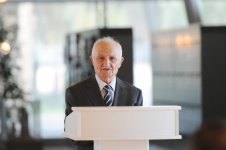 Prezident İlham Əliyev və xanımı Azərbaycan Xalçası və Xalq Tətbiqi Sənəti Dövlət Muzeyinin açılışında iştirak ediblər (FOTO)