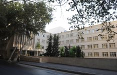 Prezident İlham Əliyev Bakıdakı 46 nömrəli tam orta məktəbin əsaslı təmir və yenidənqurma işlərindən sonrakı vəziyyəti ilə tanış olub (FOTO)