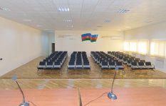 Prezident İlham Əliyev Bakıdakı 46 nömrəli tam orta məktəbin əsaslı təmir və yenidənqurma işlərindən sonrakı vəziyyəti ilə tanış olub (FOTO)