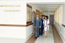 Prezident İlham Əliyev Bakıdakı 46 nömrəli tam orta məktəbin əsaslı təmir və yenidənqurma işlərindən sonrakı vəziyyəti ilə tanış olub (FOTO)