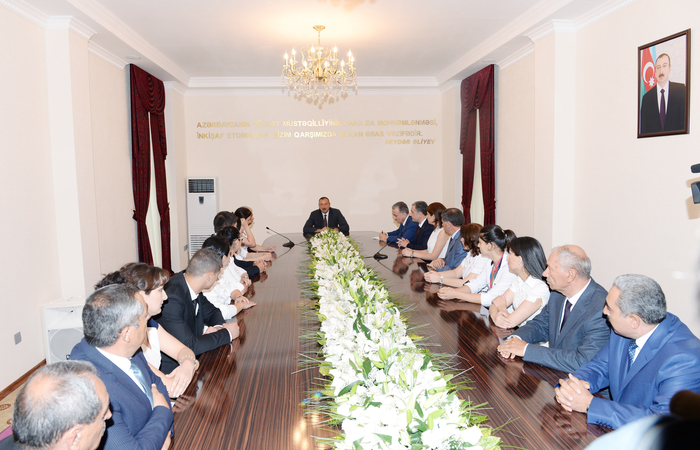 İlham Əliyev: Azərbaycanda bütün azadlıqlar - söz azadlığı, vicdan azadlığı, mətbuat azadlığı, internet azadlığı var (FOTO)
