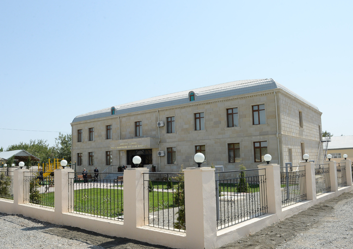 Heydər Əliyev Fondunun təşəbbüsü ilə Horadizdə inşa olunan 2 nömrəli körpələr evi-uşaq bağçasının açılışı olub (FOTO)