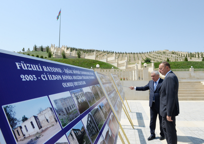 Azərbaycan Prezidenti Horadiz şəhərində Bayraq Meydanında yaradılan şəraitlə tanış olub (FOTO)