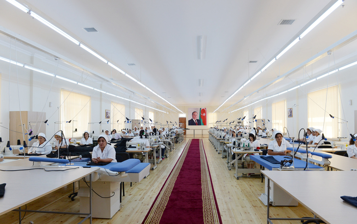 İlham Əliyev Horadiz tikiş fabrikinin açılışında iştirak edib (FOTO)
