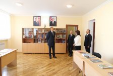 Prezident İlham Əliyev Nəsimi rayonundakı 54 nömrəli məktəbin əsaslı təmir və yenidənqurma işlərindən sonrakı vəziyyəti ilə tanış olub  (FOTO)
