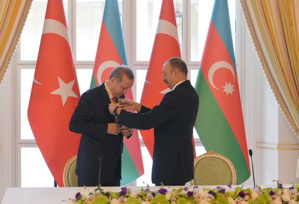 Rəcəb Tayyib Ərdoğana "Heydər Əliyev" ordeni təqdim edilib (FOTO)