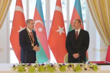 Prezident İlham Əliyev: Azərbaycanda elə bir insan tapılmaz ki, Türkiyəni öz doğma vətəni kimi sevməsin (FOTO)