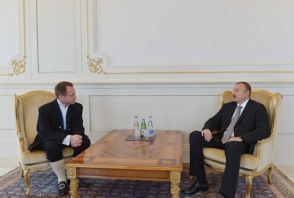 Prezident İlham Əliyev Norveçin Azərbaycanda yeni təyin olunmuş səfirini qəbul edib (FOTO)