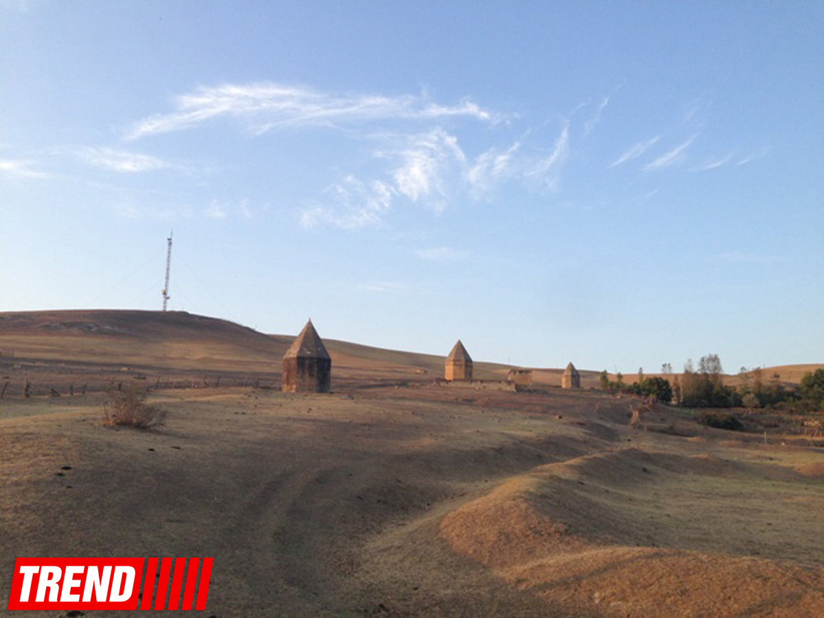 Qədim, sirli Şamaxı - Qəleybuğurt qalası, Kələxana türbəsi, Avaxıl qəbiristanlığı (FOTO)