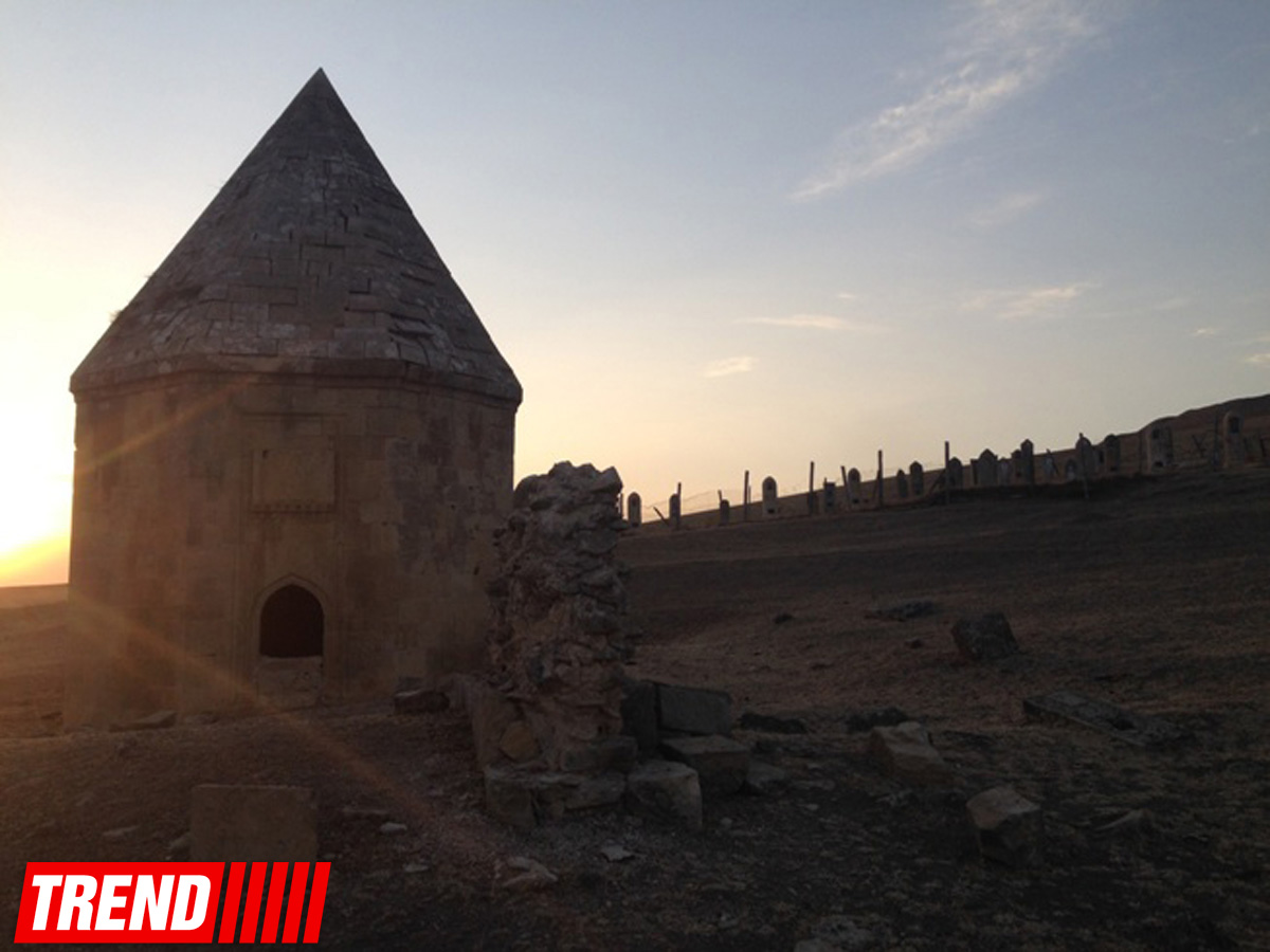 Qədim, sirli Şamaxı - Qəleybuğurt qalası, Kələxana türbəsi, Avaxıl qəbiristanlığı (FOTO)