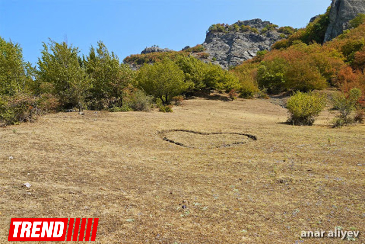 Qədim, sirli Şamaxı - Qəleybuğurt qalası, Kələxana türbəsi, Avaxıl qəbiristanlığı (FOTO)