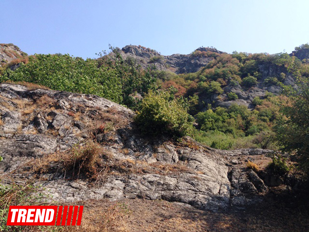 Qədim, sirli Şamaxı - Qəleybuğurt qalası, Kələxana türbəsi, Avaxıl qəbiristanlığı (FOTO)