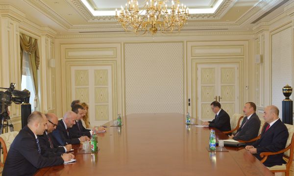 İlham Əliyev Serbiyanın Baş nazirinin müavini və xarici işlər nazirinin rəhbərlik etdiyi nümayəndə heyətini qəbul edib