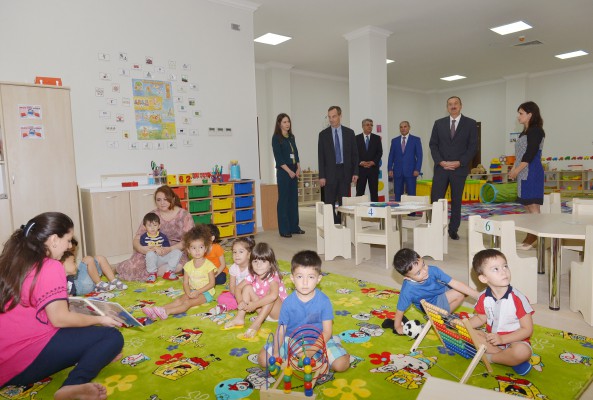 Prezident İlham Əliyev Bakı İstedadlar Təhsil Kompleksinin yeni binasında yaradılan şəraitlə tanış olub (FOTO)
