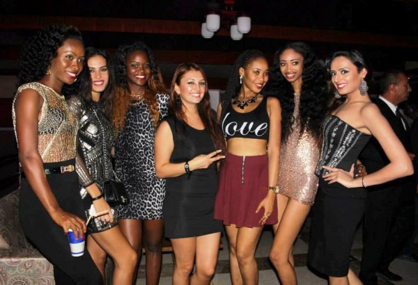 "Miss Globe International"ın finalçıları: Bakı əsl cənnət guşəsidir (FOTO)