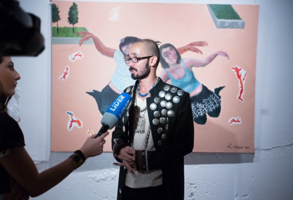 "YAY" qalereyasında əfqan rəssam Reza Həzarenin "Anesteziya" adlı fərdi sərgisi açılıb (FOTO)
