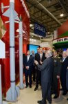 Prezident İlham Əliyev birinci Azərbaycan Beynəlxalq müdafiə sənayesi sərgisi ilə tanış olub (FOTO)
