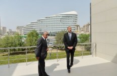 Prezident İlham Əliyev və xanımı Bakı Fransız Liseyinin açılışında iştirak ediblər (FOTO)