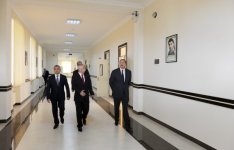 Prezident İlham Əliyev Bakıda 72 nömrəli məktəb-liseydə və 80 nömrəli orta məktəbdə yaradılan şəraitlə tanış olub (FOTO)