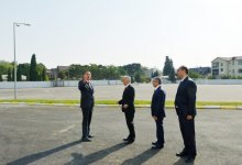 Prezident İlham Əliyev Bakıda 72 nömrəli məktəb-liseydə və 80 nömrəli orta məktəbdə yaradılan şəraitlə tanış olub (FOTO)