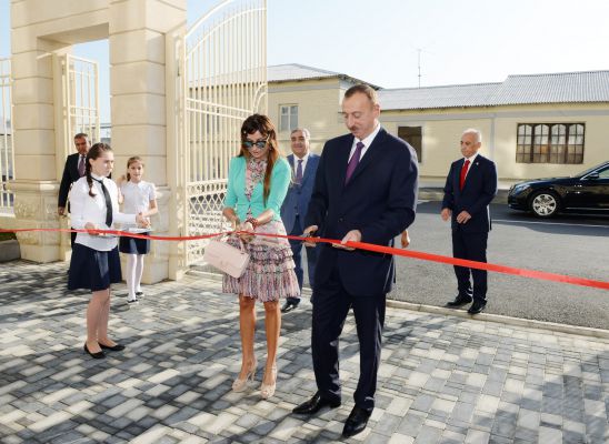Prezident İlham Əliyev: Azərbaycanın uğurlu gələcəyi cəmiyyətin intellektual potensialından asılıdır (FOTO)