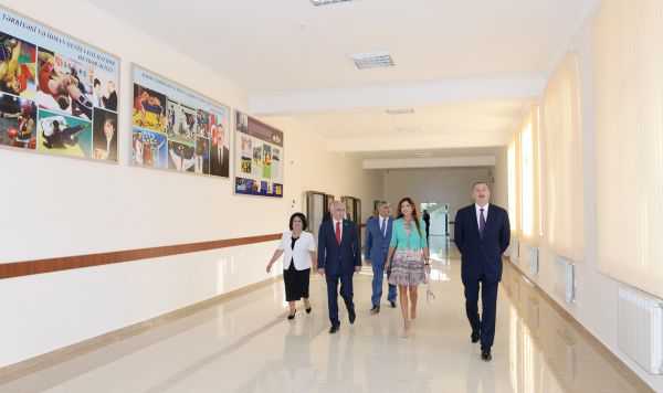 Prezident İlham Əliyev: Azərbaycanın uğurlu gələcəyi cəmiyyətin intellektual potensialından asılıdır (FOTO)