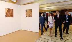 Azərbaycanın birinci xanımı Mehriban Əliyeva “Qobustan kölgələri” baletinin UNESCO-da nümayişini izləyib (FOTO)