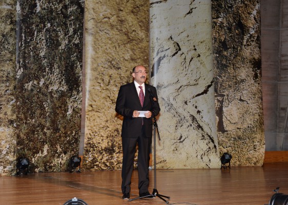 Azərbaycanın birinci xanımı Mehriban Əliyeva “Qobustan kölgələri” baletinin UNESCO-da nümayişini izləyib (FOTO)