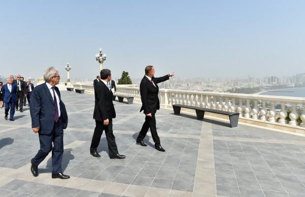 İlham Əliyevin adından dövlət, hökumət və nümayəndə heyətləri başçılarının şərəfinə nahar verilib  (FOTO)