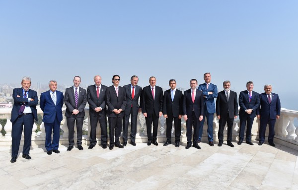 İlham Əliyevin adından dövlət, hökumət və nümayəndə heyətləri başçılarının şərəfinə nahar verilib  (FOTO)
