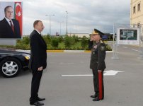 İlham Əliyev Daxili Qoşunların Qəbələdəki "N" saylı hərbi hissəsində inşa olunan yeni şəhərciyin açılışında iştirak edib (FOTO)
