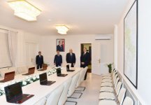 İlham Əliyev İsmayıllı Rayon İcra Hakimiyyətinin inzibati binasında əsaslı yenidənqurma işlərindən sonra yaradılan şəraitlə tanış olub (FOTO)