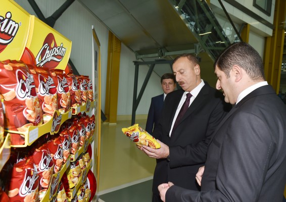 Prezident İlham Əliyev Gilan Qida Şəhərciyi ilə tanış olub (FOTO)