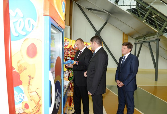Prezident İlham Əliyev Gilan Qida Şəhərciyi ilə tanış olub (FOTO)