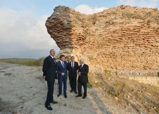 Qəbələ Arxeoloji Mərkəzinin açılışı olub (FOTO)
