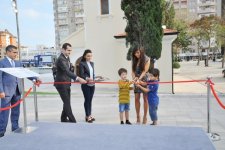 Leyla Əliyeva Dədə Qorqud parkında 3D qraffiti layihəsinin açılışında iştirak edib (FOTO)