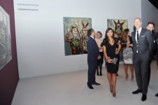 Leyla Əliyeva Bakıda məşhur fransız rəssamı Bernar Buffenin fərdi sərgisinin açılış mərasimində iştirak edib (FOTO)