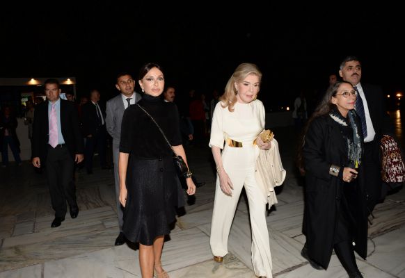 Birinci xanım Mehriban Əliyevanın iştirakı ilə Afinada Azərbaycan Mədəniyyəti Günləri başlayıb (FOTO)