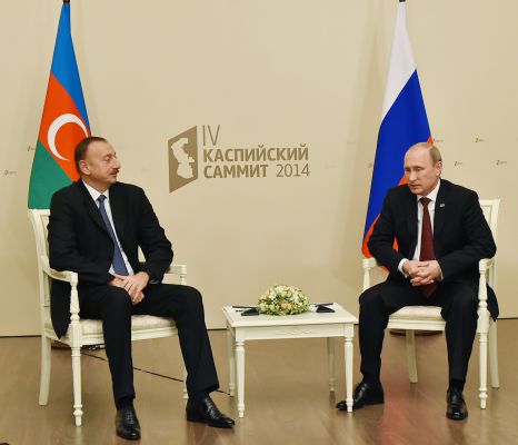 Vladimir Putin: Rusiya ilə Azərbaycan arasında münasibətlər həmişə dostluq və etimad xarakteri daşıyıb (FOTO)