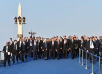Xəzəryanı ölkələrin prezidentləri Volqa çayına balıq buraxıblar (FOTO)