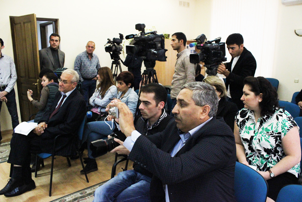 Bakıda "Müslüm Maqomayev haqqında xatirələr" filminin təqdimatı keçirilib (FOTO)