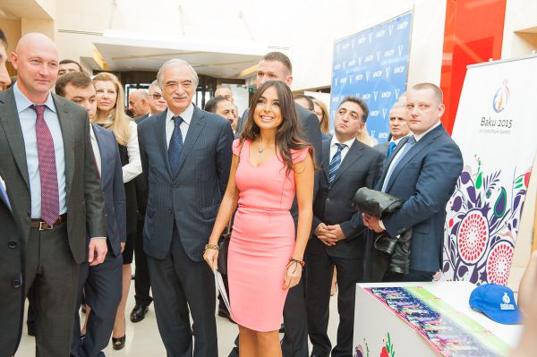 Leyla Əliyeva: Azərbaycanda müxtəlif millətlərə, dinlərə, mədəniyyətlərə mənsub insanlar həmişə sülh şəraitində yaşayıblar (FOTO)
