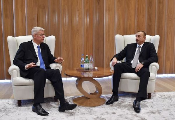 Prezident İlham Əliyev Latviya, Litva və Xorvatiyanın sabiq prezidentlərini qəbul edib (FOTO)