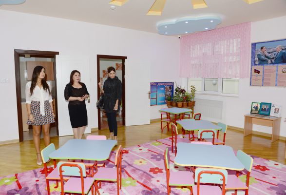 Mehriban Əliyeva Nizami rayonunda əsaslı təmirdən sonra körpələr evi-uşaq bağçasının açılışında iştirak edib (FOTO)