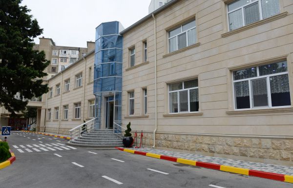 Mehriban Əliyeva Nizami rayonunda əsaslı təmirdən sonra körpələr evi-uşaq bağçasının açılışında iştirak edib (FOTO)