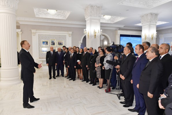 Prezident İlham Əliyev Xırdalanda Heydər Əliyev Mərkəzinin açılışında iştirak edib (FOTO)